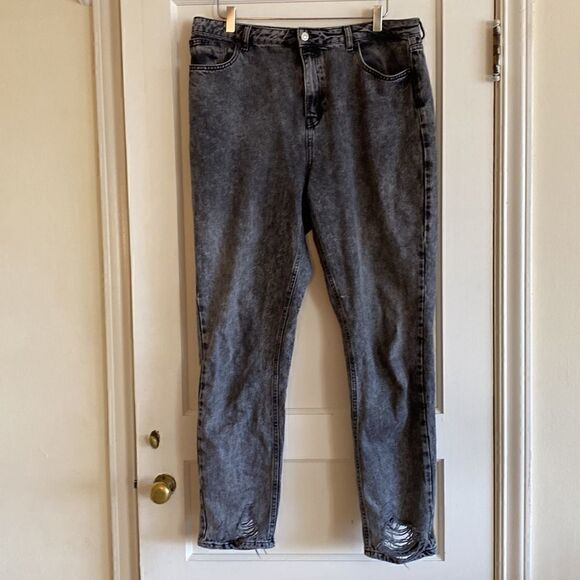 TopShop Black Distressed Mom Jeans Size T36 - Picture 2 of 12